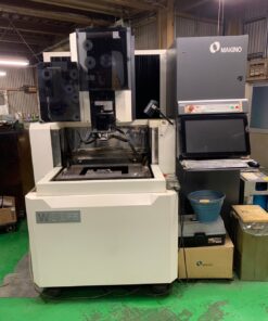 Used MAKINO W32FB wire cut EDM machine 2016 in Japan stock