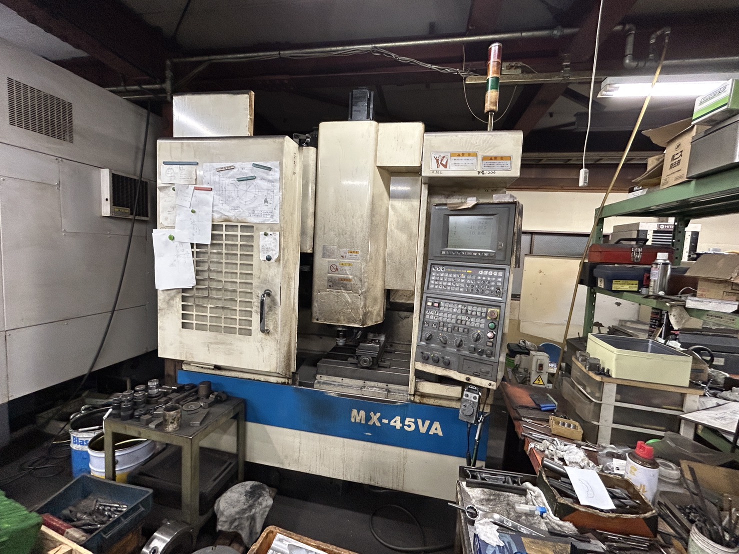 OKUMA MX-45V machining center 1998 OSP730M CNC